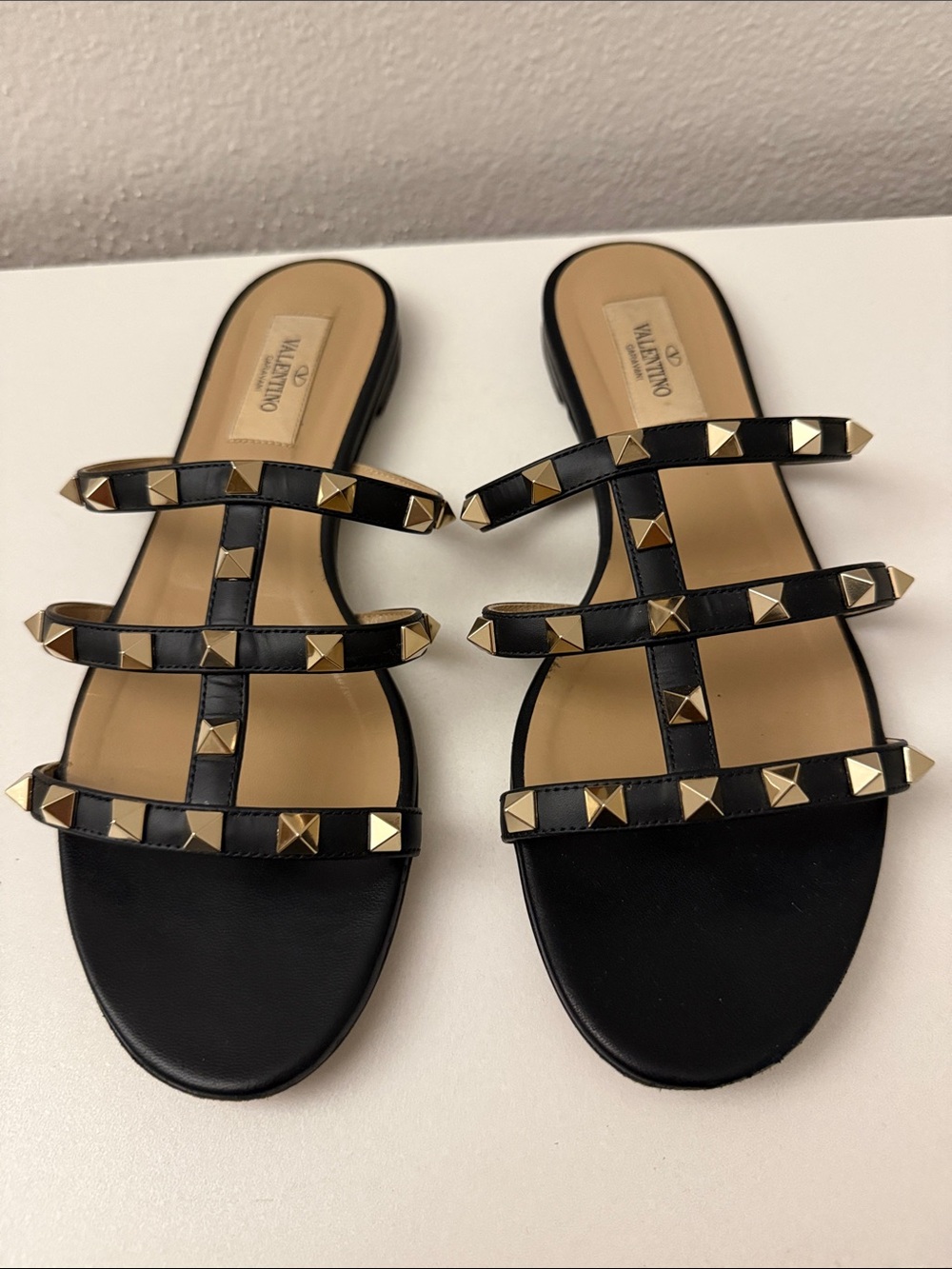 Authentic Valentino Garavani Rockstud Caged Flat Sandals Black Women's 36.5 - Picture 5 of 9